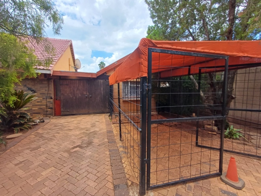 3 Bedroom Property for Sale in Meiringspark North West